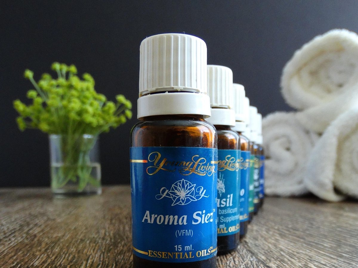 Flacons d’huiles de massage aux essences naturelles